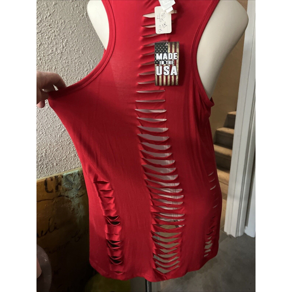 2xl Women’s Red Cutout Tank Top Angel Wings Nwt - Picture 6 of 7